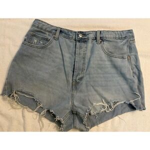 Wild Fable Women's High-Waisted Frayed Denim Short-Light Wash Size:‎ 16